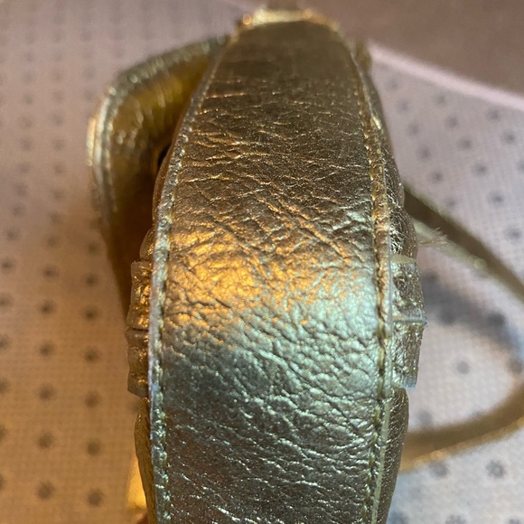 Antonio Melani Gold Shoulder Bag Preowned - Picture 8 of 11